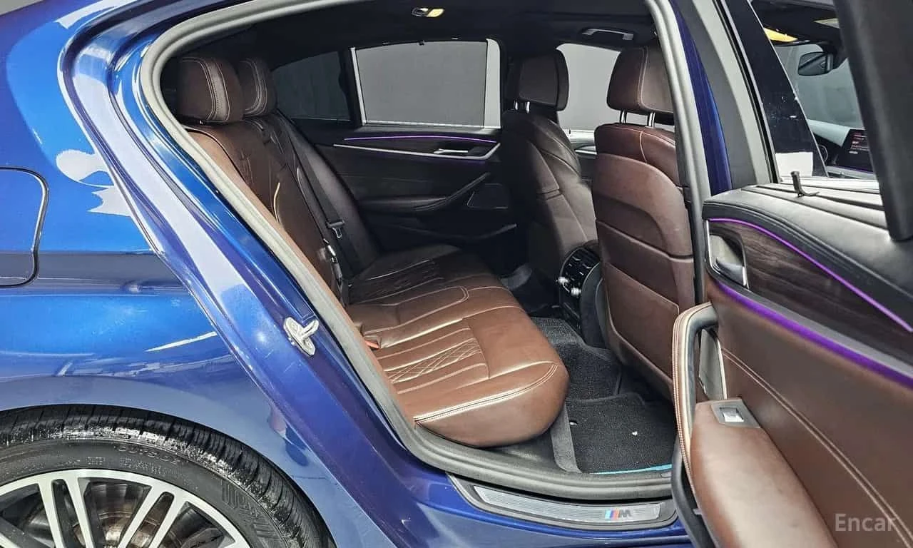 BMW 520 d M Sport Package Plus * ОПЦИЯ ЗА ФИНАНСИРАНЕ, снимка 12 - Автомобили и джипове - 55619642