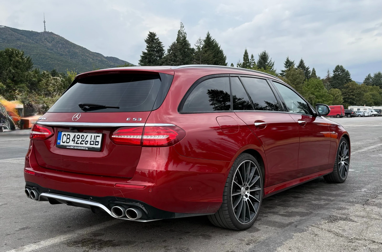 Mercedes-Benz E 53 AMG Turbo 4matic+ LED Ambient HUD Panorama Burmeister, снимка 4 - Автомобили и джипове - 56061986