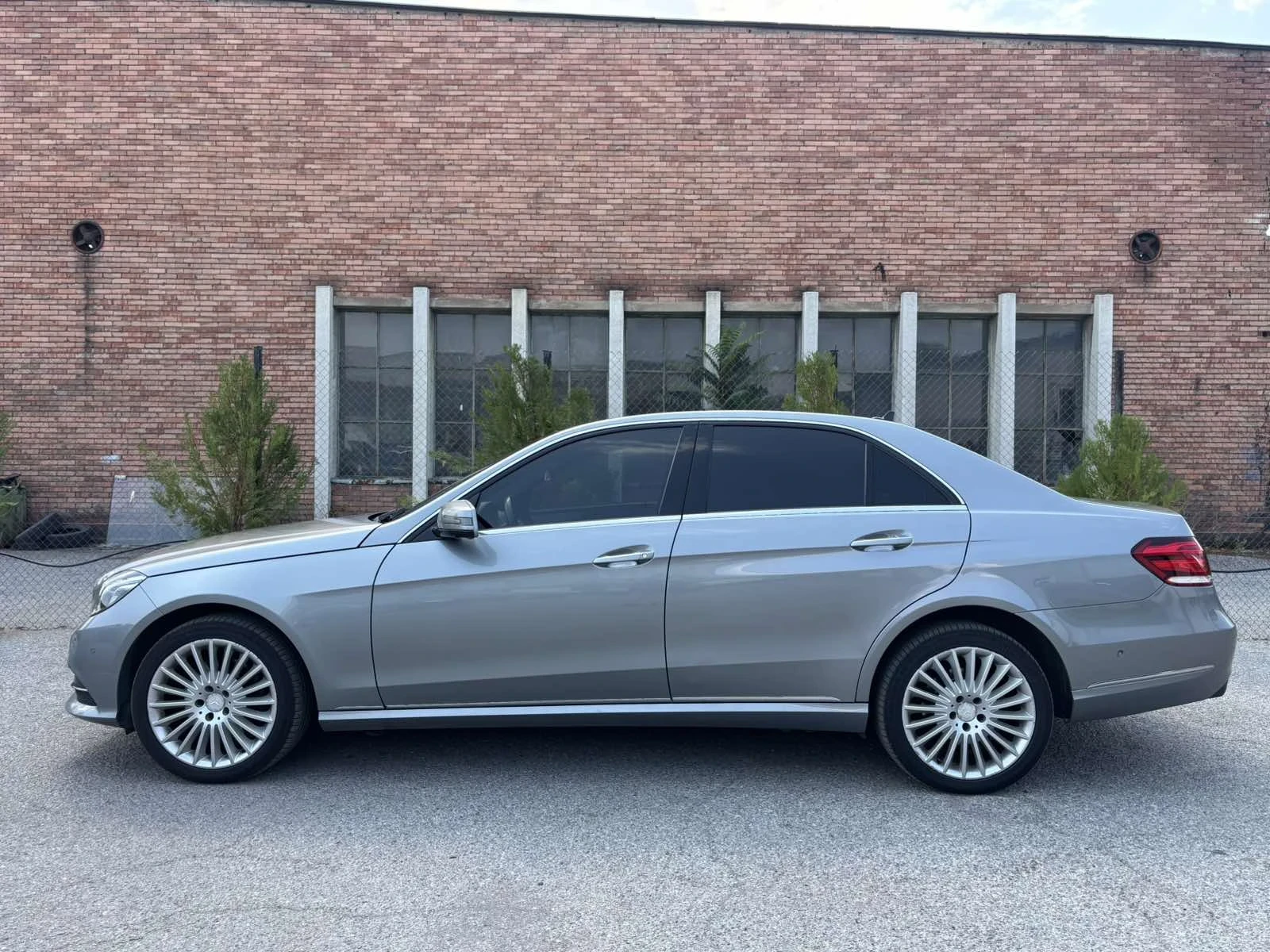 Mercedes-Benz E 350 Facelift , Avantgarde, Full Extra + ����� | Mobile.bg � ����������� 6