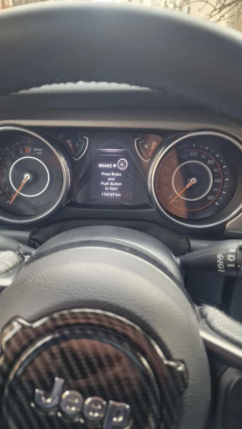 Jeep Wrangler JL Sport S, снимка 14 - Автомобили и джипове - 48101879