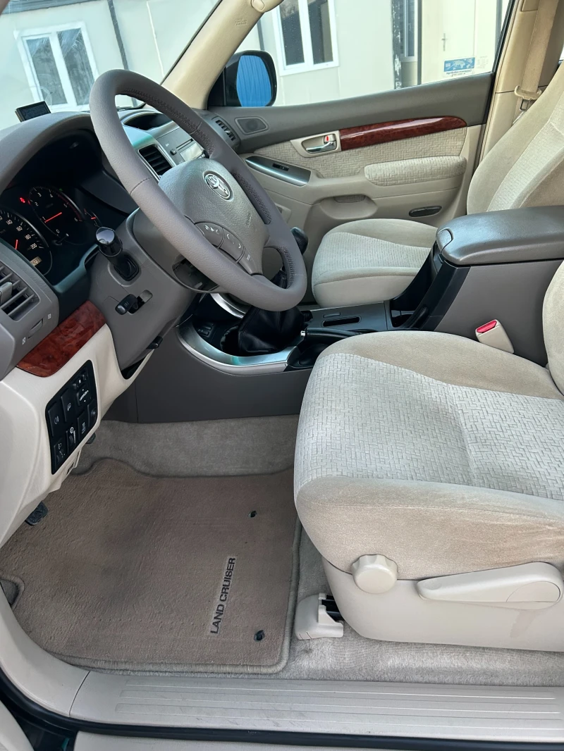 Toyota Land cruiser 3.0 d, снимка 11 - Автомобили и джипове - 49104042