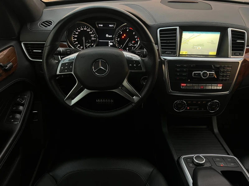 Mercedes-Benz ML 350 AMG-PAKET/DISTRONIK/XENON/NAVI/PODGREV/KOJA/UNIKAT, снимка 16 - Автомобили и джипове - 52452300