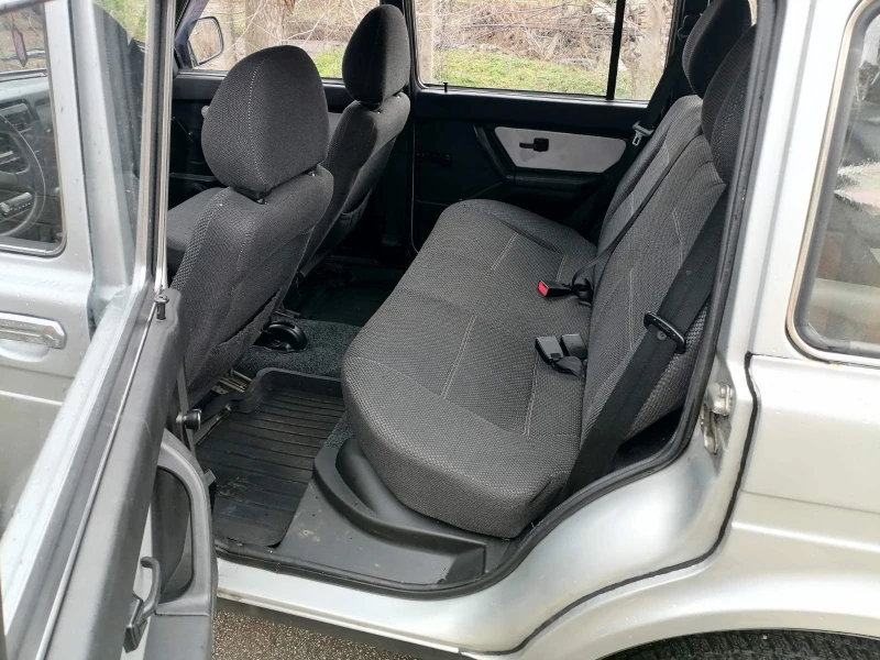 Lada Niva 1.7, снимка 7 - Автомобили и джипове - 53446604