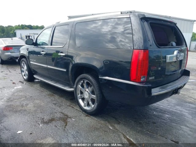 Cadillac Escalade ESV LUXURY, снимка 3 - Автомобили и джипове - 47304654