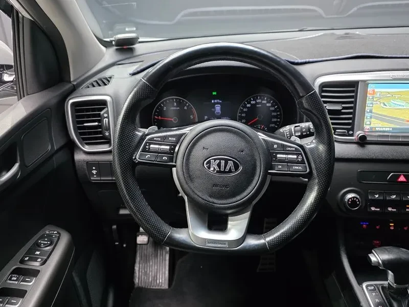 Kia Sportage The Bold Diesel 2.0 2Wd Prestige, снимка 13 - Автомобили и джипове - 55183980