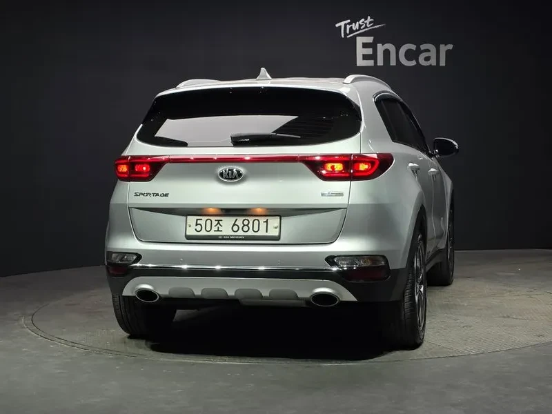 Kia Sportage The Bold Diesel 2.0 2Wd Prestige, снимка 4 - Автомобили и джипове - 55183980