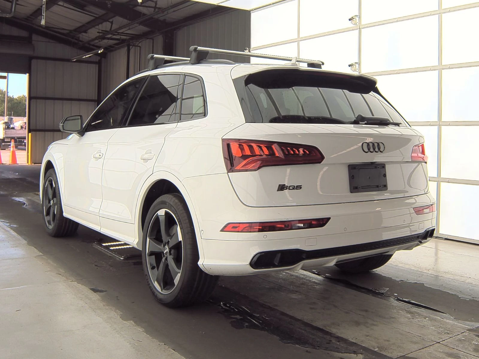 Audi SQ5 PRESTIGE* MATRIX* BLACK OPTIC* DISTRO* HEADUP* 360 - изображение 6
