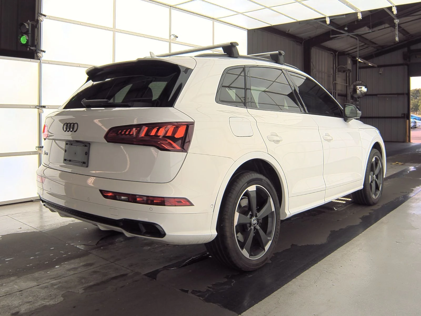 Audi SQ5 PRESTIGE* MATRIX* BLACK OPTIC* DISTRO* HEADUP* 360 - изображение 4