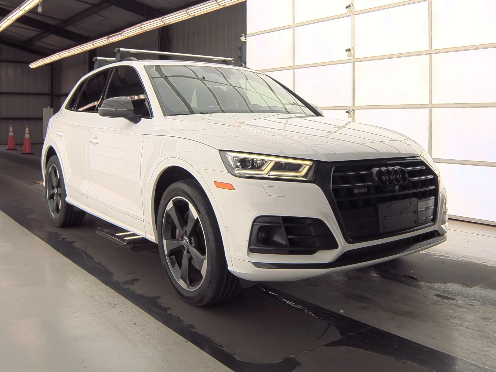 Audi SQ5 PRESTIGE* MATRIX* BLACK OPTIC* DISTRO* HEADUP* 360 - изображение 3