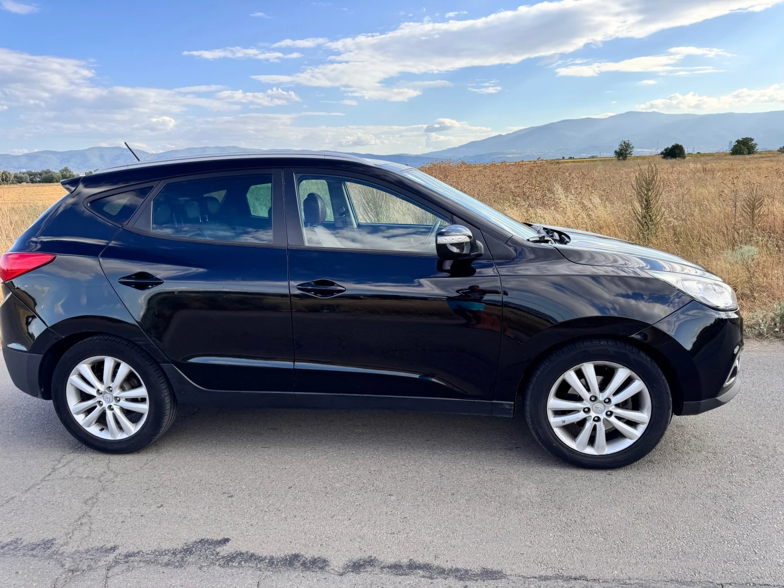 Hyundai IX35 2.0CRDi 4x4 Keyless Navi Кожа - изображение 9