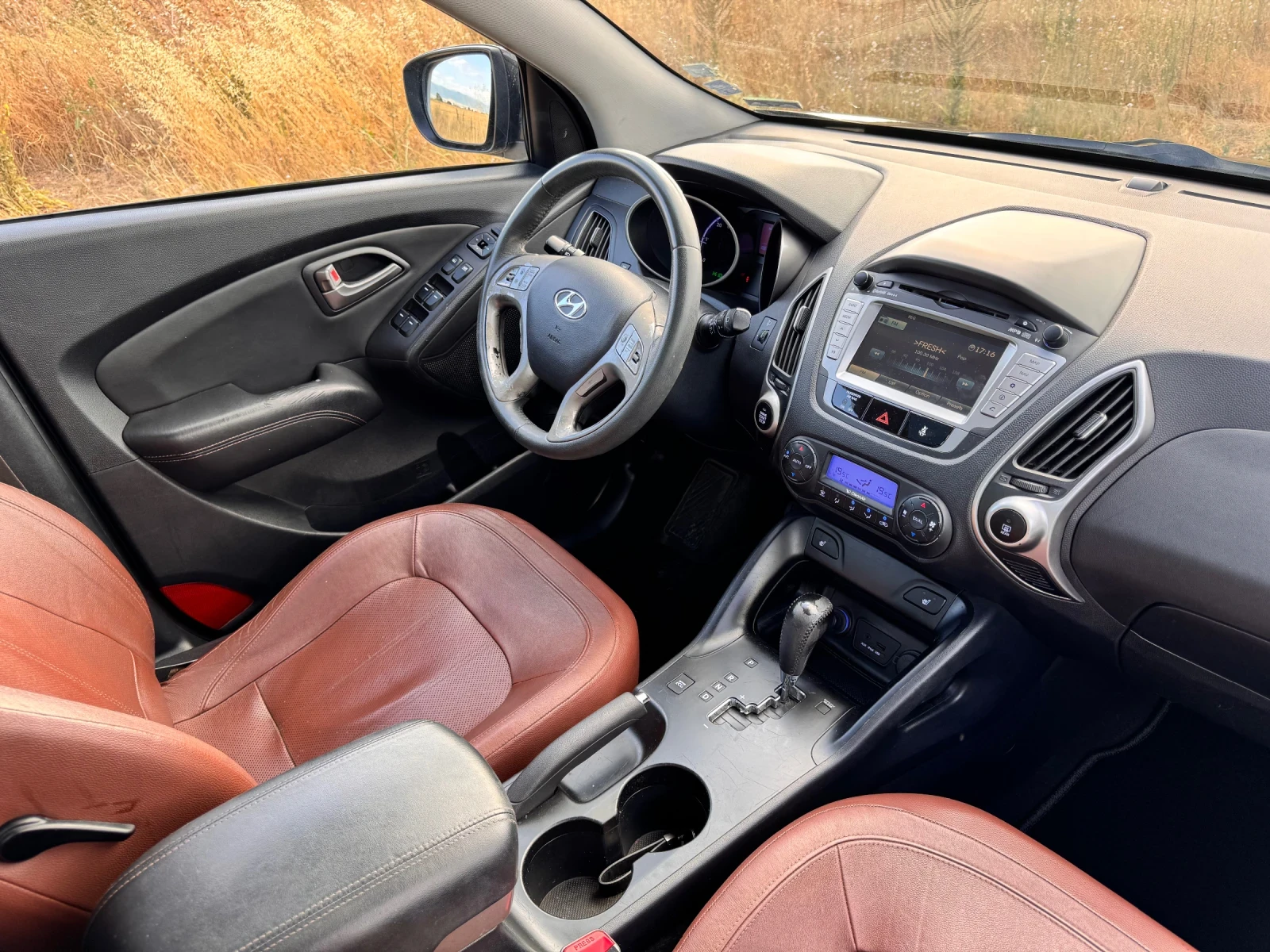 Hyundai IX35 2.0CRDi 4x4 Keyless Navi Кожа - изображение 10