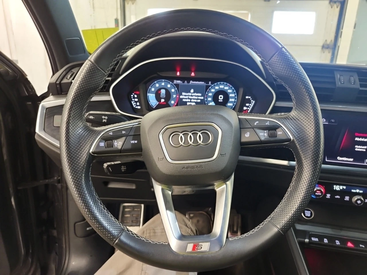 Audi Q3 * CARFAX * АВТО КРЕДИТ * ЦЕНА ДО БГ! - изображение 10