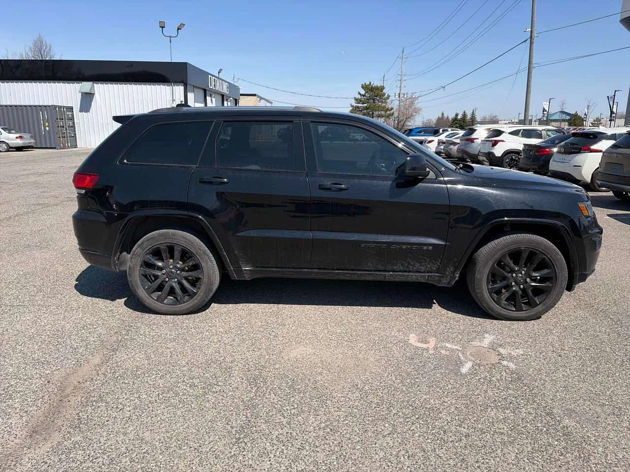 Jeep Grand cherokee * Altitude * ПОДГРЕВ * КАМЕРА * ПАМЕТ * NAVI, снимка 3 - Автомобили и джипове - 54217618