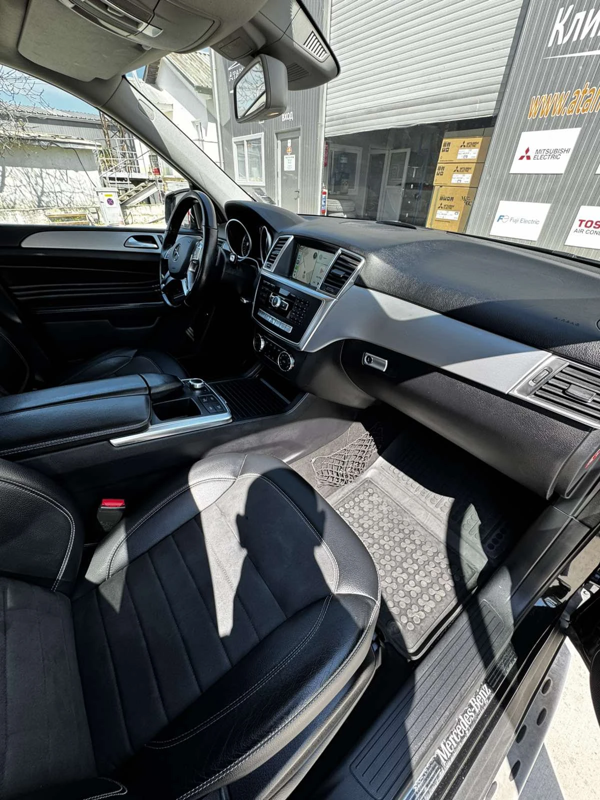 Mercedes-Benz ML 350 Carplay, снимка 2 - Автомобили и джипове - 54254791