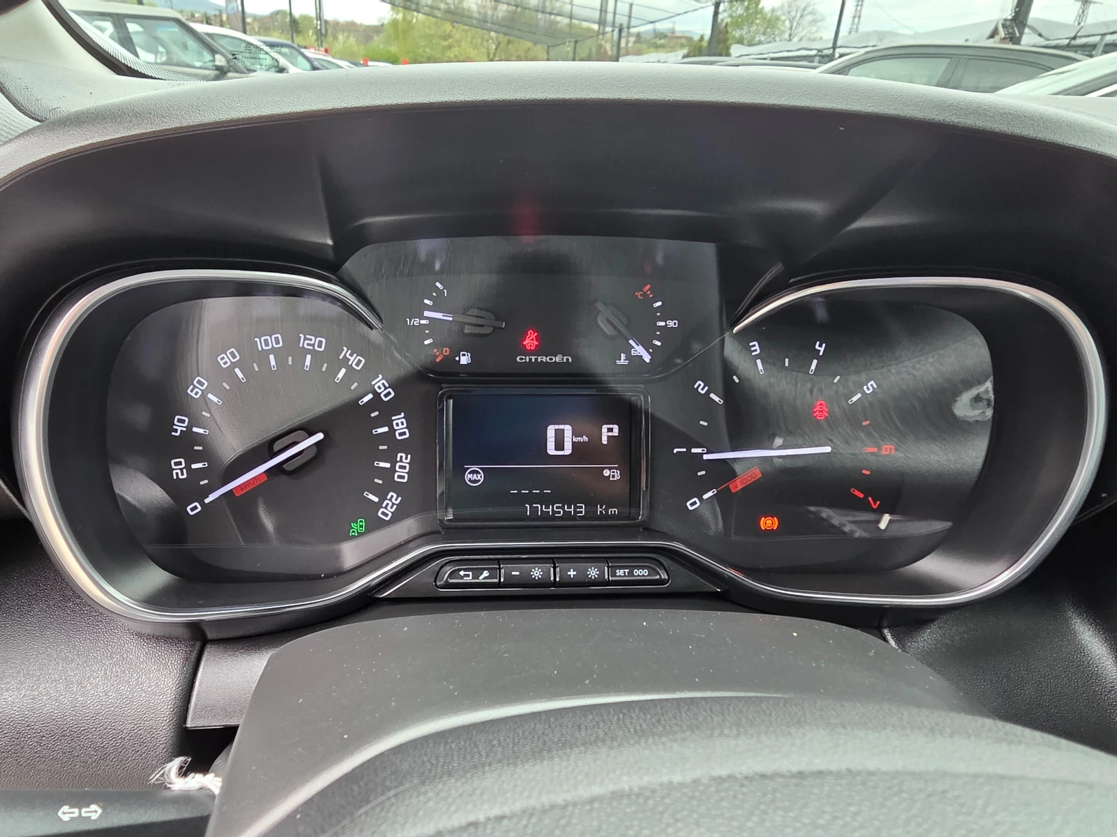 Citroen C3 Aircross 1.2 I-110�.� EURO 6b-���������-���������  | Mobile.bg � ����������� 10