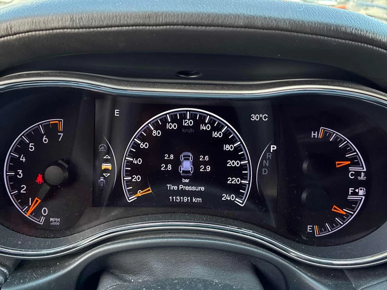 Jeep Grand cherokee * Overland * CARFAX * ПОДГРЕВИ * ПАНО * АВТОКРЕДИТ, снимка 8 - Автомобили и джипове - 55260344