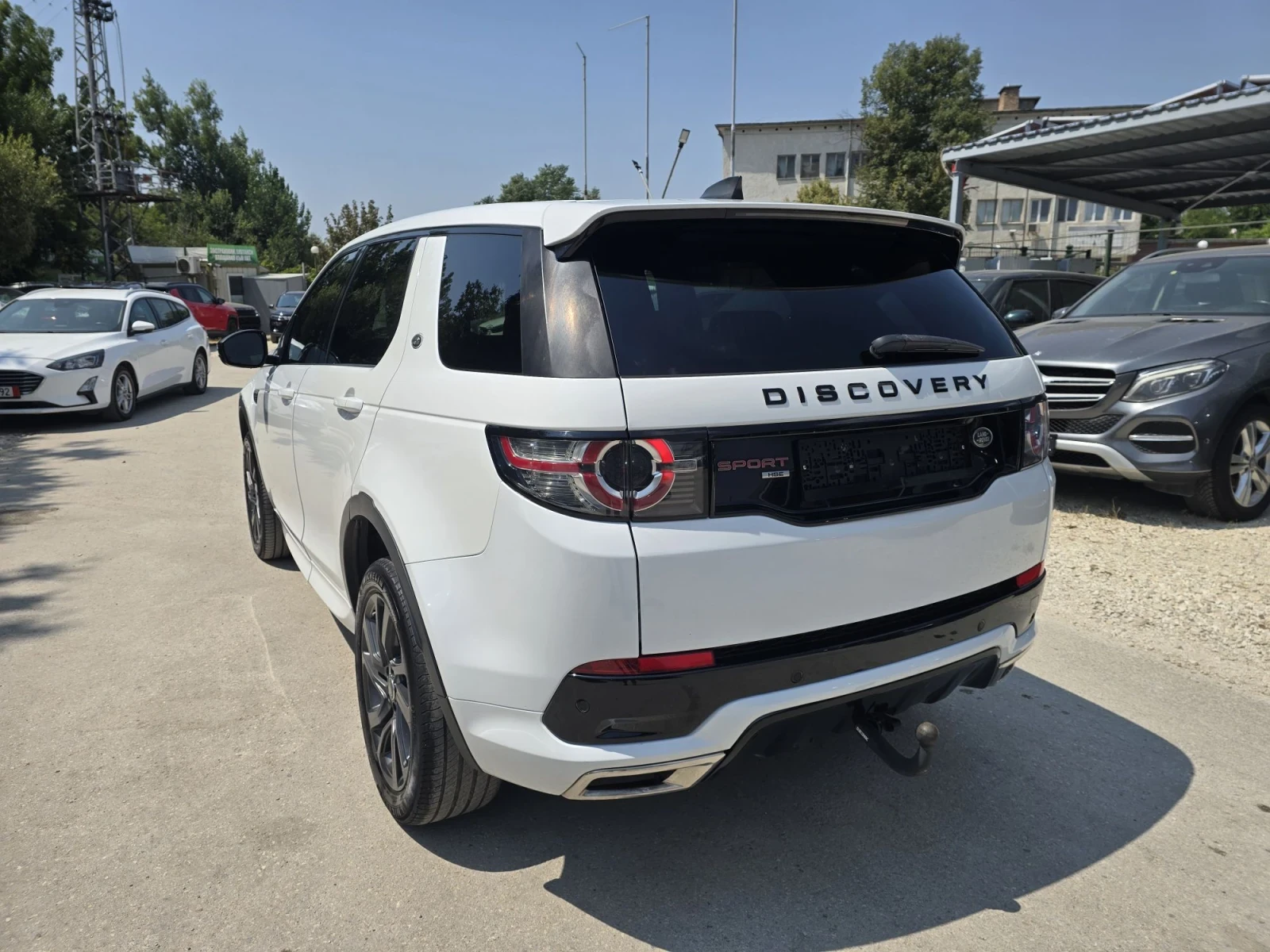 Land Rover Discovery 2.0D 150к.с 4х4 Топ състояние , снимка 3 - Автомобили и джипове - 55595067