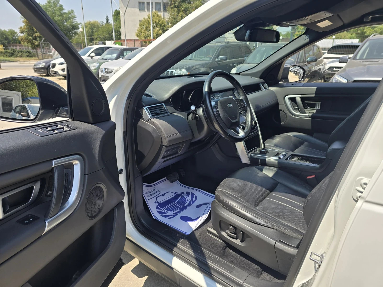 Land Rover Discovery 2.0D 150к.с 4х4 Топ състояние , снимка 10 - Автомобили и джипове - 55595067