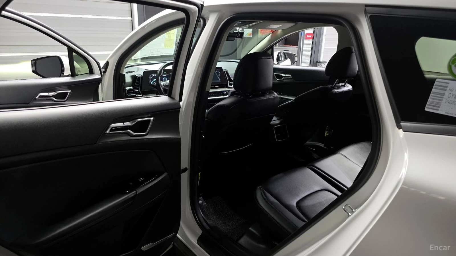 Kia Sportage NOBLESSE/DRIVE-ASSISTS/DIGITAL/1.6-TURBO, снимка 16 - Автомобили и джипове - 55679019