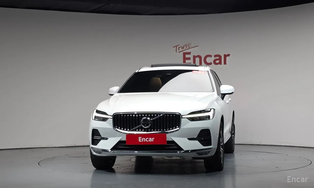 Volvo XC60 B5 Ultimate Bright| B&Wilkins| 360| HUD| БЕЗ ИНЦИД, снимка 3 - Автомобили и джипове - 55727807