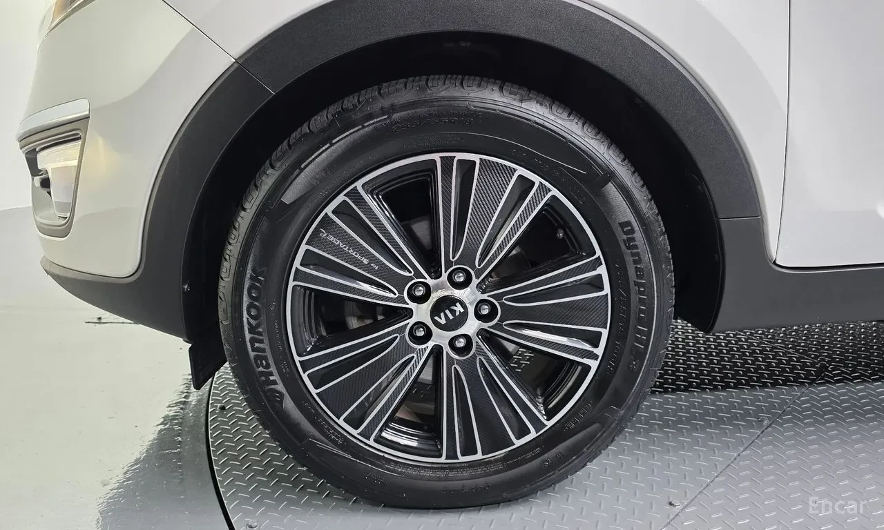 Kia Sportage R DIESEL PRESTIGE* ОБДУХВАНЕ* ПОДГРЕВ* PANO* NAVI, снимка 17 - Автомобили и джипове - 55728318