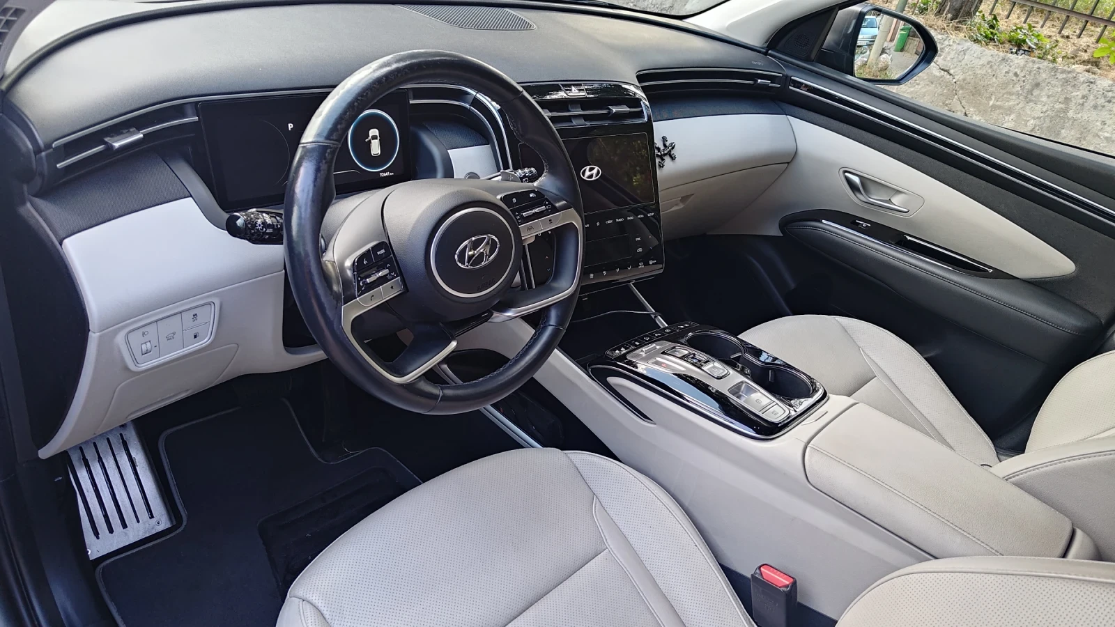Hyundai Tucson, снимка 11 - Автомобили и джипове - 55875444