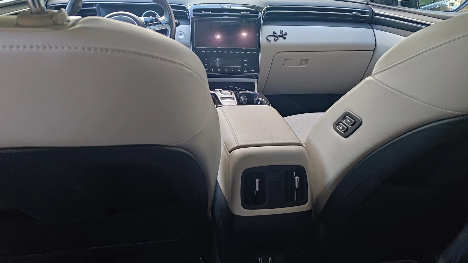 Hyundai Tucson, снимка 9 - Автомобили и джипове - 55875444