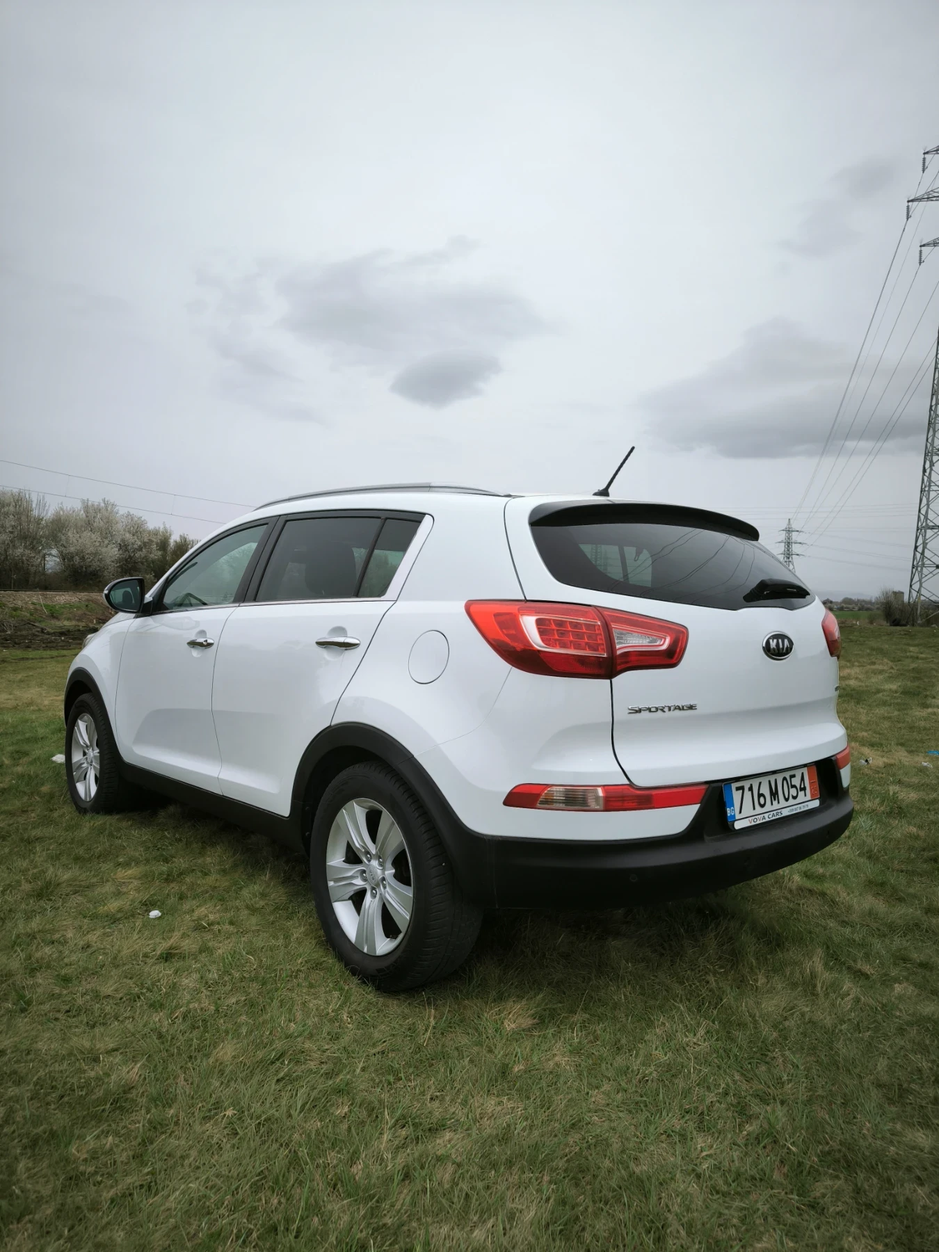 Kia Sportage 1.7CRDI ПАНОРАМА!!!, снимка 5 - Автомобили и джипове - 55889174