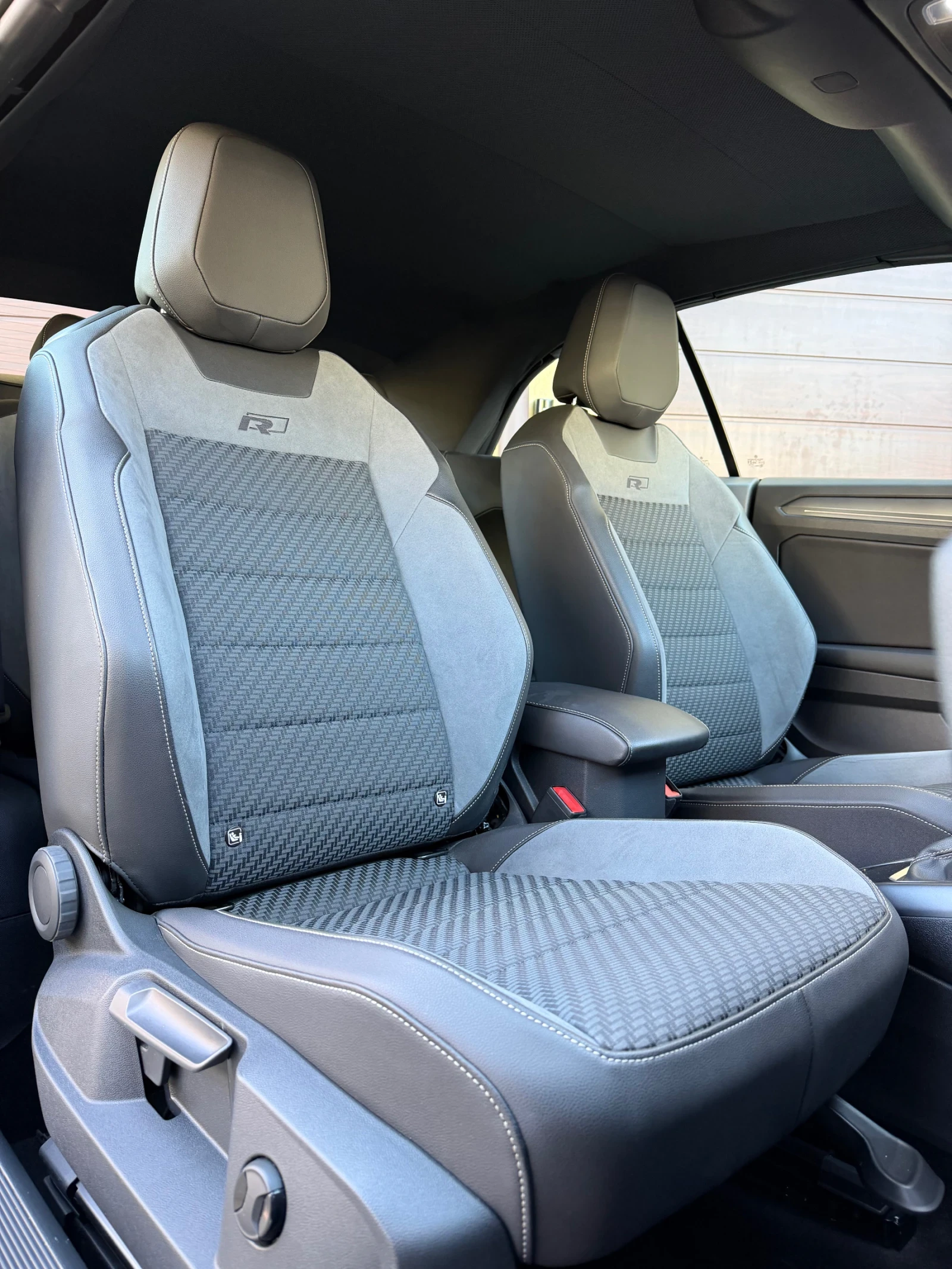 VW T-Roc R-Line* 1.5TSI Kabrio , снимка 8 - Автомобили и джипове - 56589943