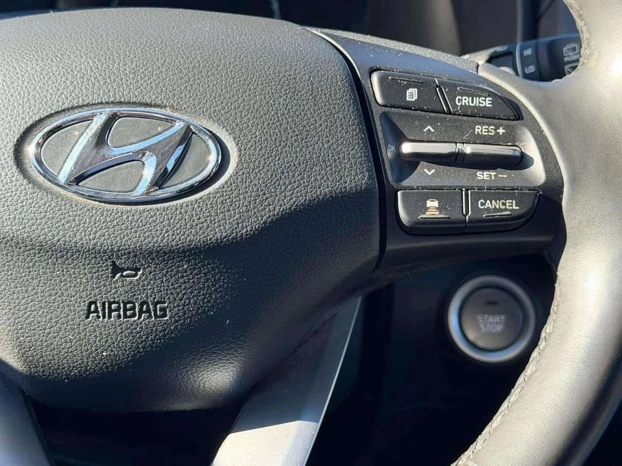 Hyundai Kona, снимка 17 - Автомобили и джипове - 56686780