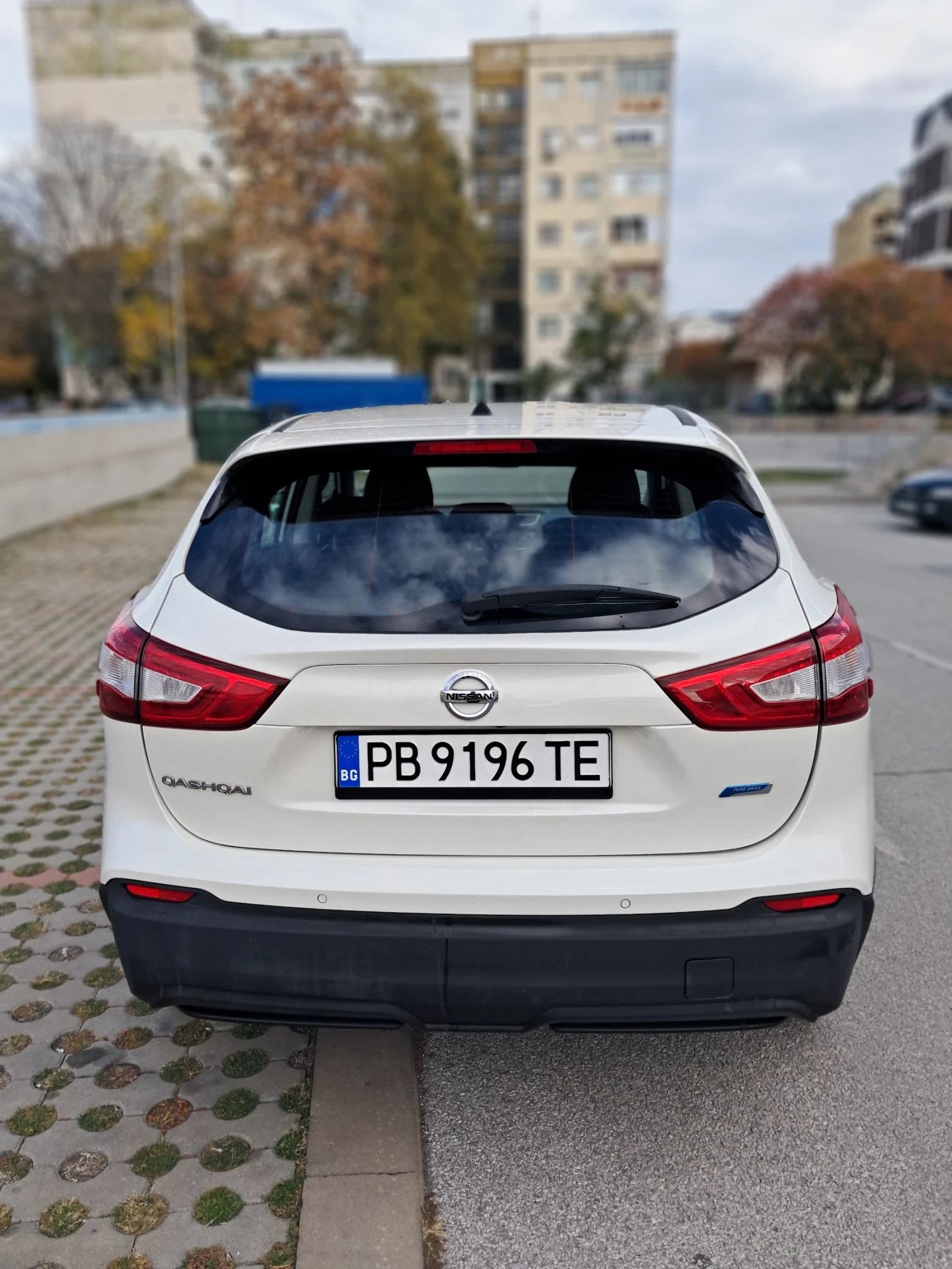 Nissan Qashqai, снимка 4 - Автомобили и джипове - 56718927