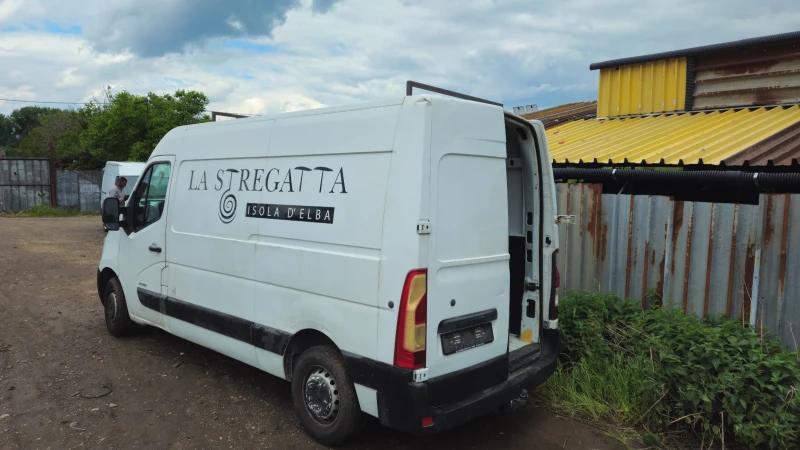 Renault Master 2.3dci/на части , снимка 3 - Бусове и автобуси - 50473143