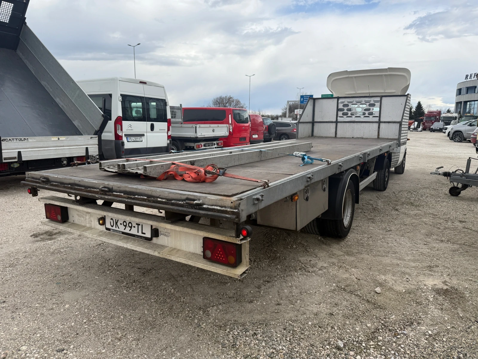 Mercedes-Benz Sprinter 316 ВЛЕКАЧ С РЕМЪРКЕ ЗА АВТОМОБИЛИ И СТРОИТЕЛНА ТЕХН. - изображение 4