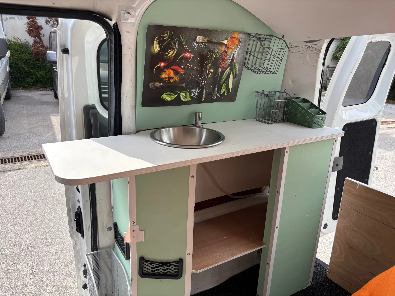 Nissan NV200  174000км-Кемпер, снимка 11 - Бусове и автобуси - 54913899