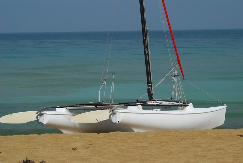 Ветроходна лодка Hobie Cat Hobie15, снимка 1 - Воден транспорт - 46289883
