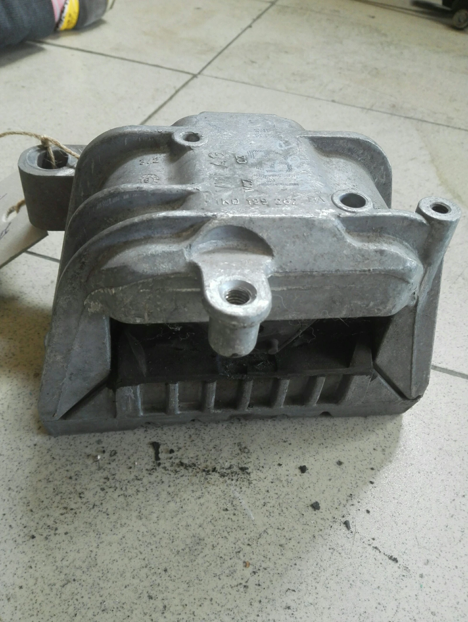 ������ ����� ���������� ���� 5 1.9��� 4�4 | Mobile.bg � ����������� 1