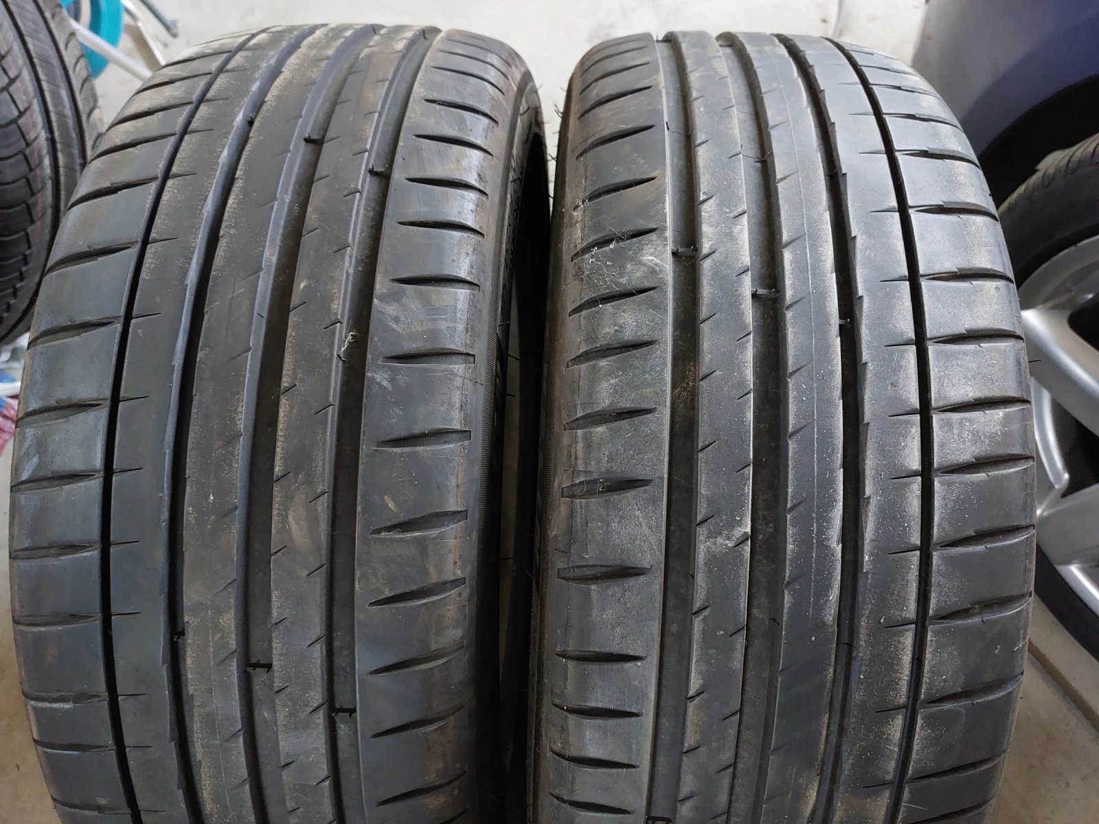 ���� 225/45R19 | Mobile.bg � ����������� 4