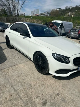Mercedes-Benz E 220, снимка 2