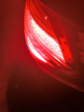 Mercedes-Benz E 220, снимка 14