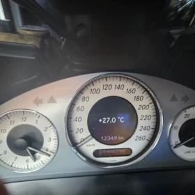 Mercedes-Benz E 320, снимка 11