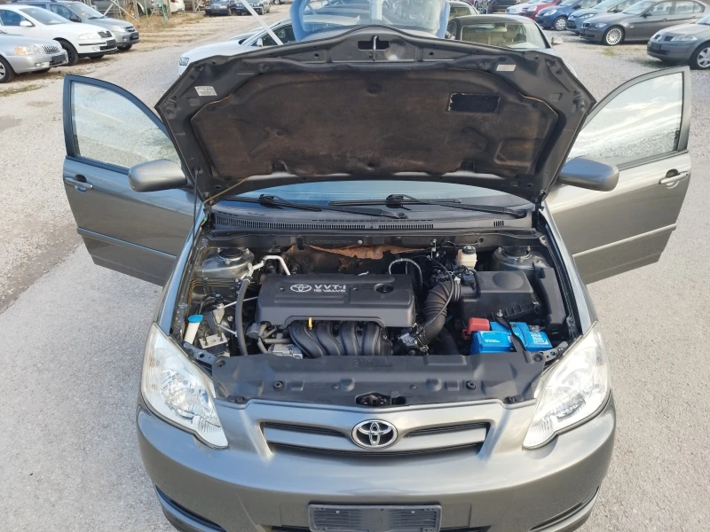 Toyota Corolla 1.4i Бензин ИТАЛИЯ, снимка 16 - Автомобили и джипове - 48641783