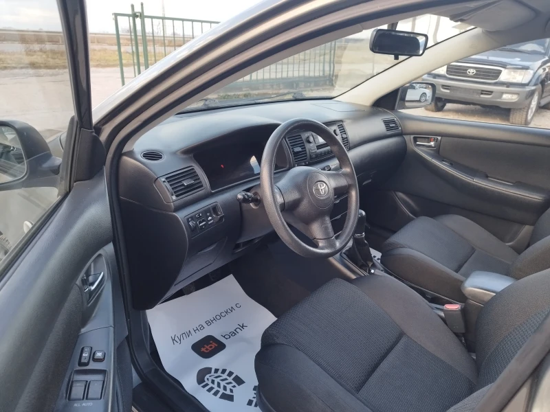 Toyota Corolla 1.4i Бензин ИТАЛИЯ, снимка 8 - Автомобили и джипове - 48641783