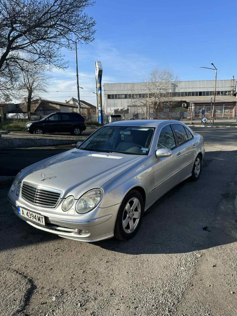 Mercedes-Benz E 220 E220 Avangard, снимка 2 - Автомобили и джипове - 48753357