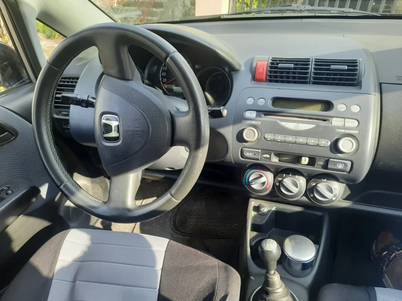 Honda Jazz, снимка 5 - Автомобили и джипове - 52277500