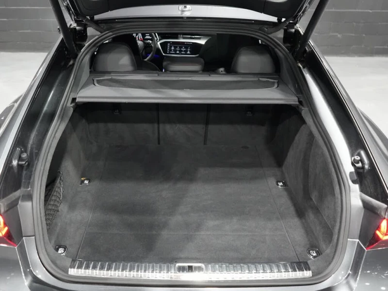 Audi Rs7 Quattro * АвтоКредит* (ЦЕНА ДО БГ) , снимка 17 - Автомобили и джипове - 52726671