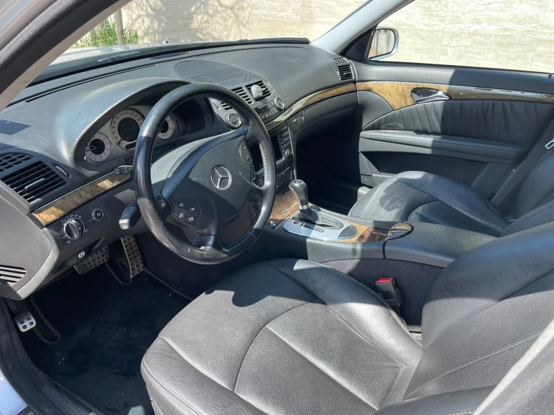 Mercedes-Benz E 320 320 cdi 4matic, снимка 4 - Автомобили и джипове - 53130048