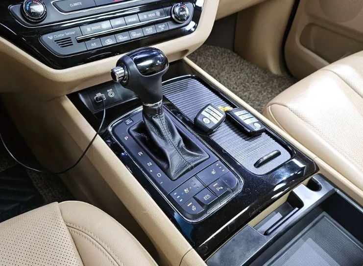 Kia Carnival 2.2 CRDi - изображение 10