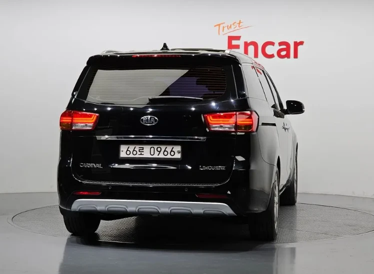 Kia Carnival 2.2 CRDi - изображение 4