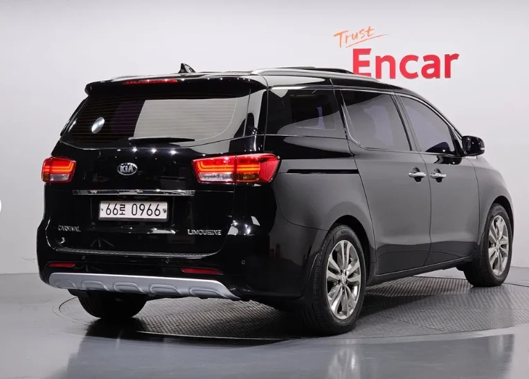 Kia Carnival 2.2 CRDi - изображение 2