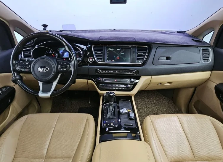 Kia Carnival 2.2 CRDi - изображение 8